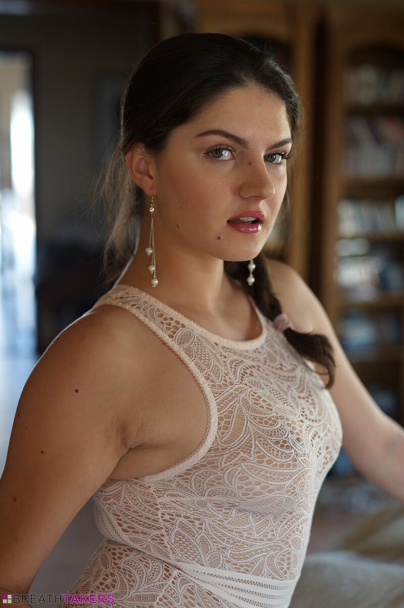 Сабрина, 20